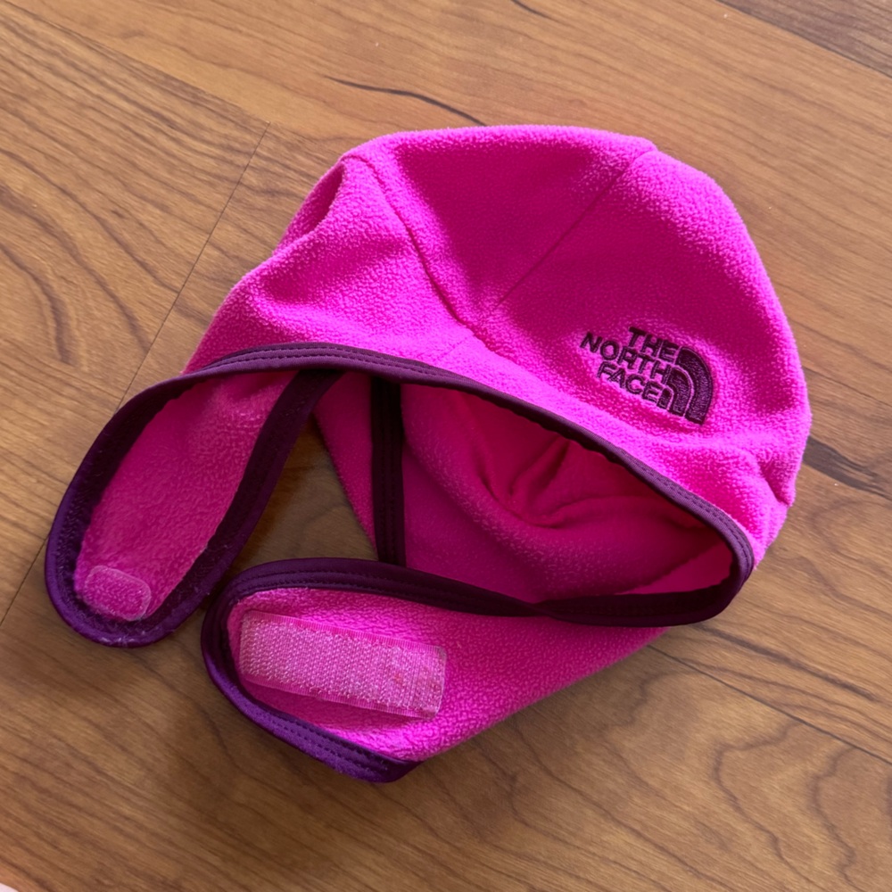 The north face baby girl hat size 12mos